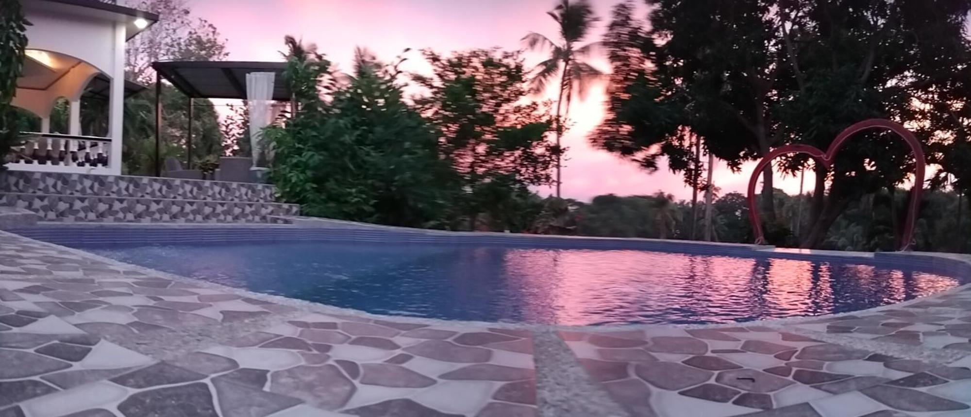 Matteo'S Hus Villa Rental Zamboanguita  Buitenkant foto